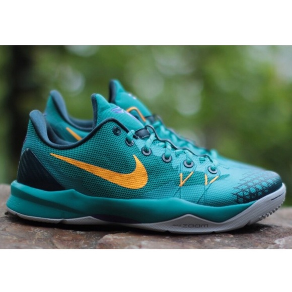 kobe 4 venomenon
